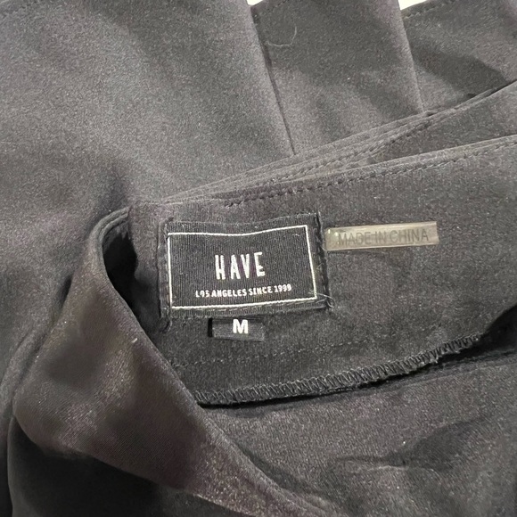 Have Black Skirt with Gold Accents‎ - Picture 4 of 5